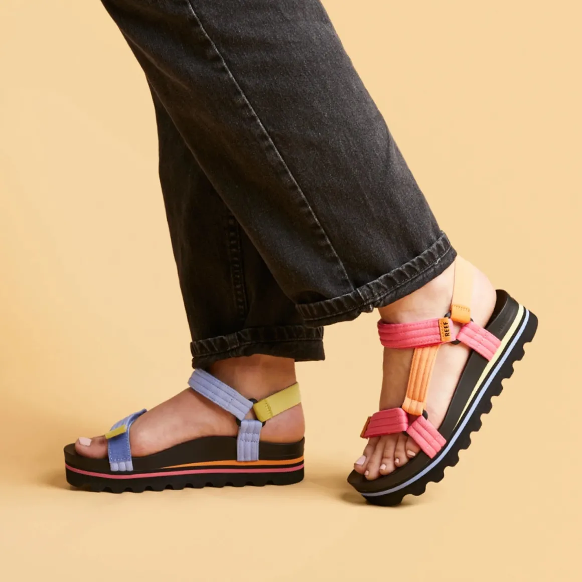 REEF Cushion Rem Hi | Women Sandals