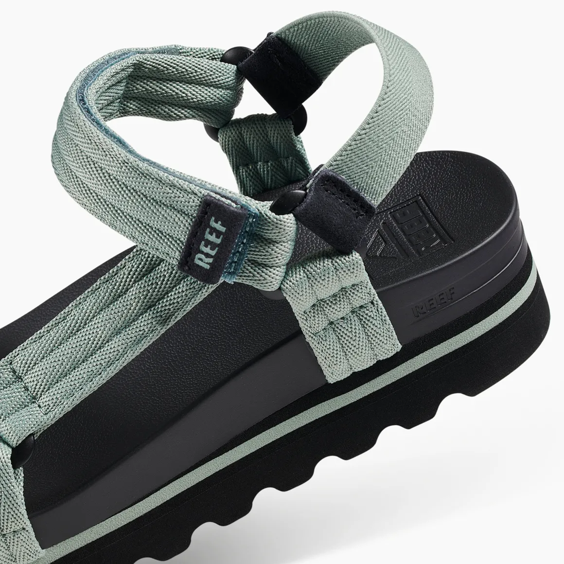 REEF Cushion Rem Hi | Women Sandals