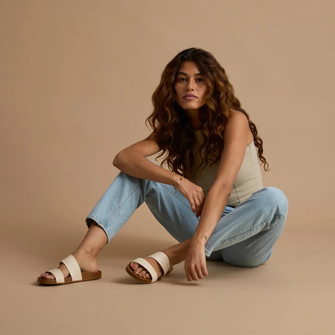 REEF Cushion Vista | Women Slides | Sandals