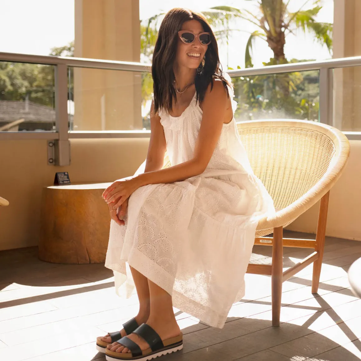 REEF Cushion Vista Hi | Women Slides | Sandals