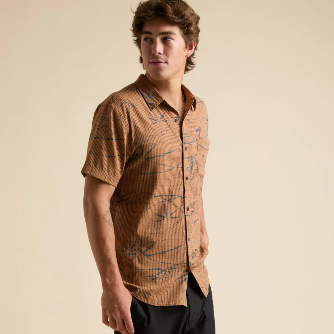 REEF Stanley Short Sleeve Woven Shirt | Shirts & T-shirts