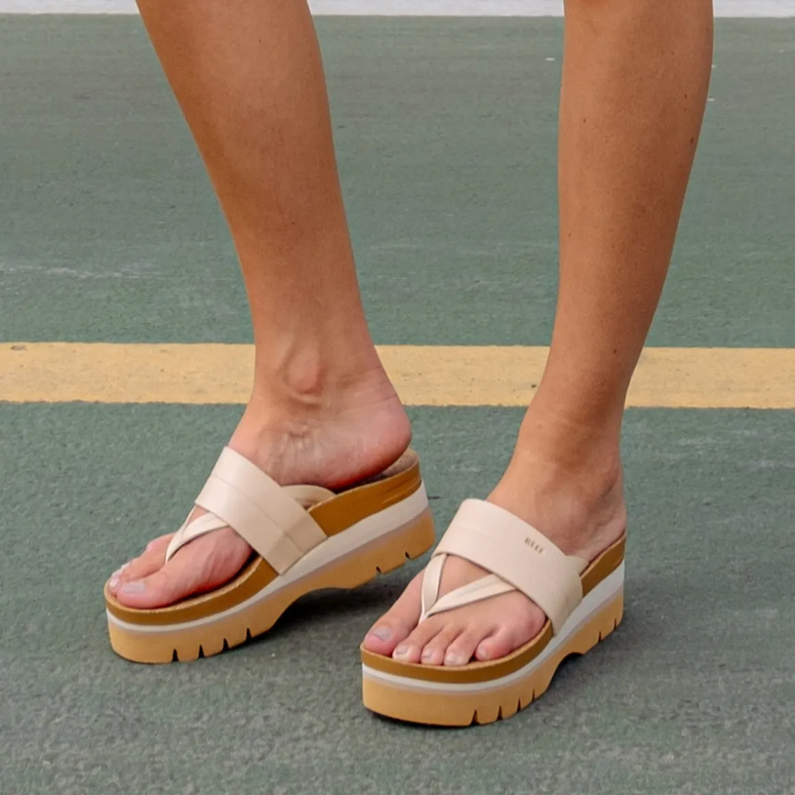 REEF Vista Higher Lennox | Women Sandals